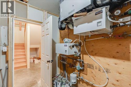 530 Foster Place, Nelson, BC - Indoor