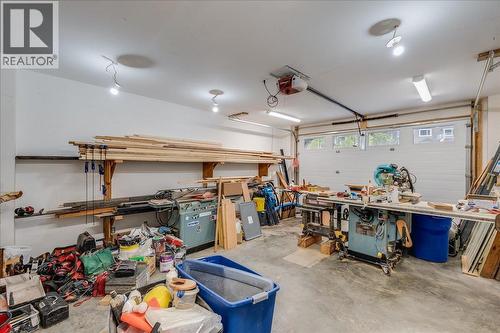 530 Foster Place, Nelson, BC - Indoor Photo Showing Garage