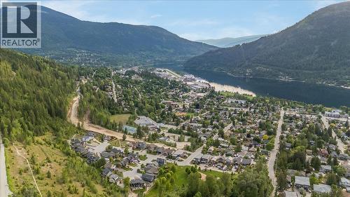 530 Foster Place, Nelson, BC - Outdoor With View