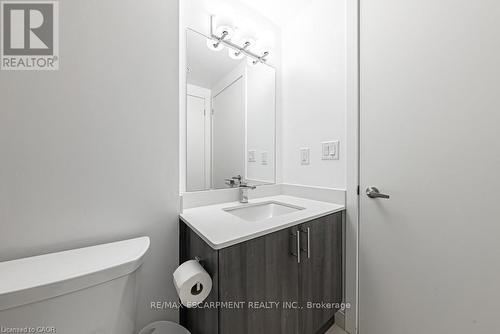 609 - 550 North Service Road, Grimsby, ON - Indoor Photo Showing Bathroom