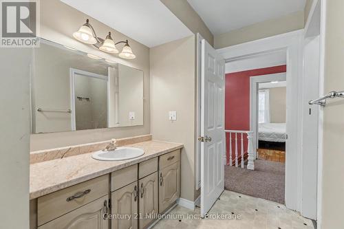26 Victoria Avenue, Grey Highlands, ON - Indoor Photo Showing Bathroom