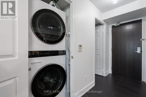 3712 - 19 Grand Trunk Crescent, Toronto, ON - Indoor Photo Showing Laundry Room