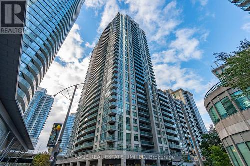 3712 - 19 Grand Trunk Crescent, Toronto, ON - Outdoor With Balcony With Facade