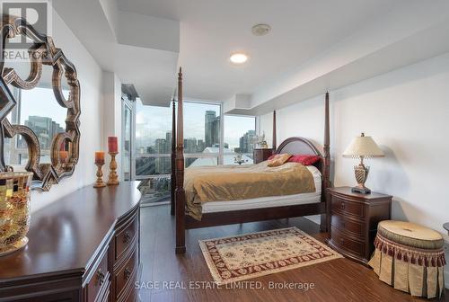 3712 - 19 Grand Trunk Crescent, Toronto, ON - Indoor Photo Showing Bedroom