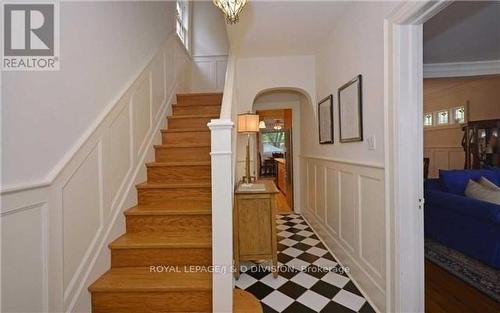 311 Chaplin Crescent, Toronto, ON - Indoor Photo Showing Other Room