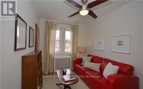 311 Chaplin Crescent, Toronto, ON - Indoor