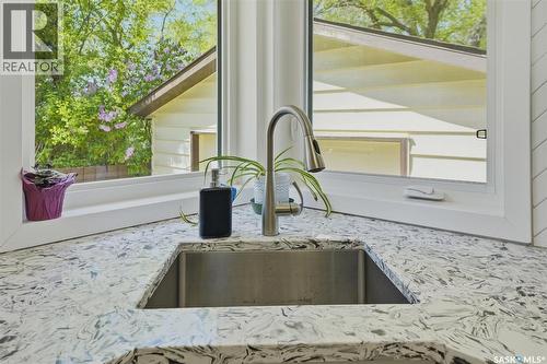 403 Willow Street E, Saskatoon, SK - Indoor Photo Showing Kitchen