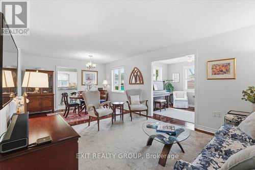 26 Lockwood Drive, Brighton, ON - Indoor Photo Showing Living Room