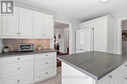 26 Lockwood Drive, Brighton, ON - Indoor Photo Showing Kitchen