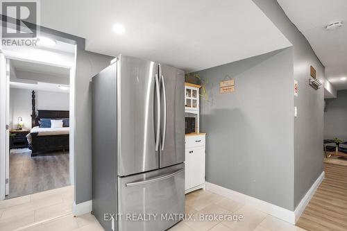 1322 Du Gouverneur Drive, Ottawa, ON - Indoor Photo Showing Other Room