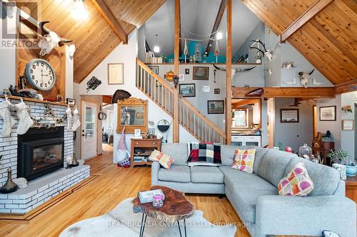 1 Woodland Drive, Mcnab/Braeside, ON - Indoor Photo Showing Living Room With Fireplace