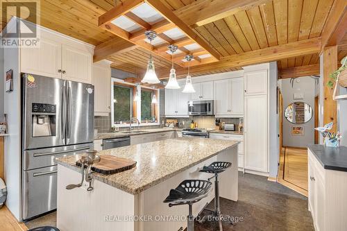1 Woodland Drive, Mcnab/Braeside, ON - Indoor Photo Showing Kitchen
