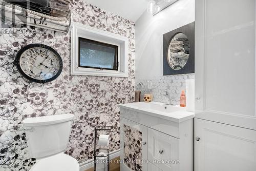 1 Woodland Drive, Mcnab/Braeside, ON - Indoor Photo Showing Bathroom