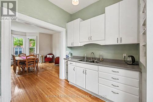 5 D'Arcy Street, Perth, ON - Indoor Photo Showing Kitchen With Double Sink