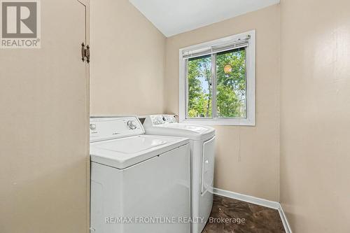 Main floor laundry - 5 D'Arcy Street, Perth, ON - Indoor Photo Showing Laundry Room