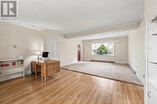 5 D'Arcy Street, Perth, ON - Indoor