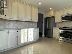 UPPER - 771 KROSNO BOULEVARD Pickering, ON L1W 1G5