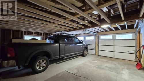44 Pinder Dr, Prince Township, ON - Indoor Photo Showing Garage