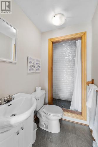 57 Queens Road, St. John'S, NL - Indoor Photo Showing Bathroom