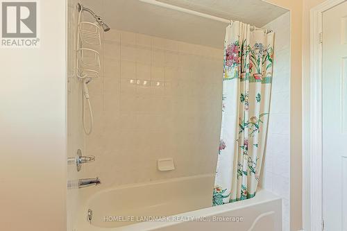 81 Eastpine Drive, Markham, ON - Indoor Photo Showing Bathroom