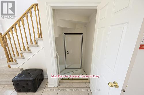 81 Eastpine Drive, Markham, ON - Indoor Photo Showing Other Room