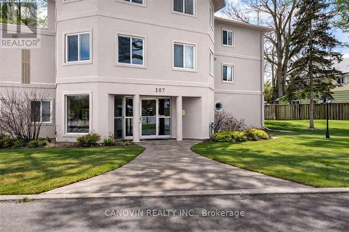 202 - 107 Bond Street, Orillia, ON - Outdoor With Facade