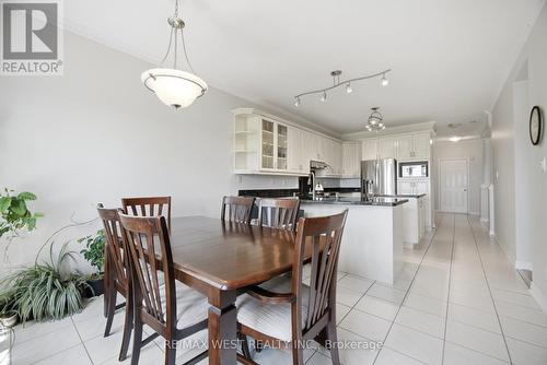 7288 Zinnia Place, Mississauga, ON - Indoor Photo Showing Dining Room