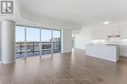 1809 - 1035 Southdown Road, Mississauga, ON - Indoor Photo Showing Kitchen
