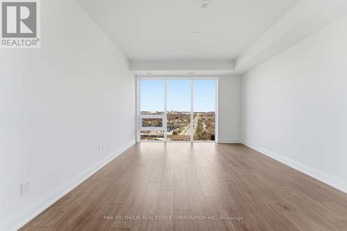 1809 - 1035 Southdown Road, Mississauga, ON - Indoor