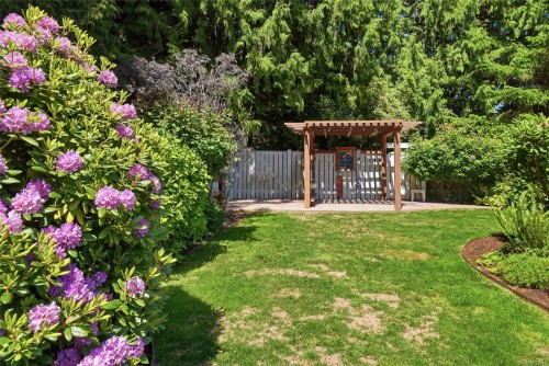391 Park Ridge Pl, Qualicum Beach, BC 