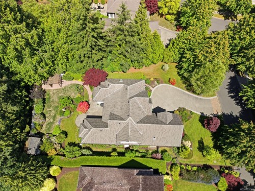 391 Park Ridge Pl, Qualicum Beach, BC 