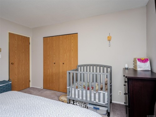 #406-3258 Alder St, Saanich, BC - Indoor Photo Showing Bedroom