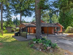 2393 Cooper Pl Courtenay, BC V9J 1L8