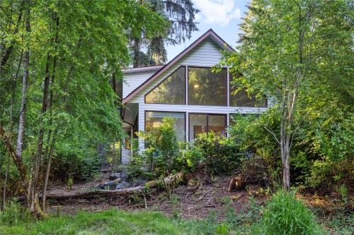 1352 Englishman River Rd, Errington, BC 
