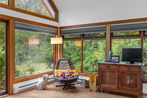 1352 Englishman River Rd, Errington, BC 