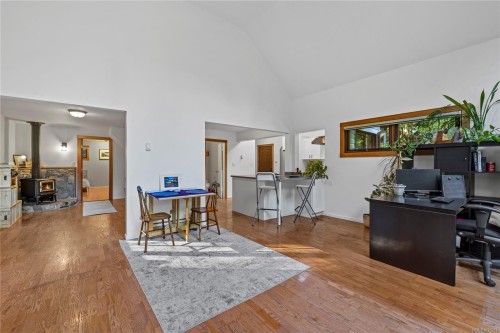 1352 Englishman River Rd, Errington, BC 