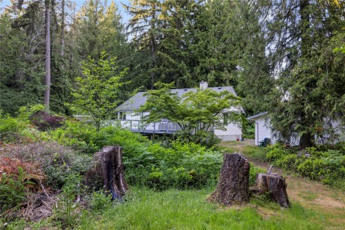 1352 Englishman River Rd, Errington, BC 