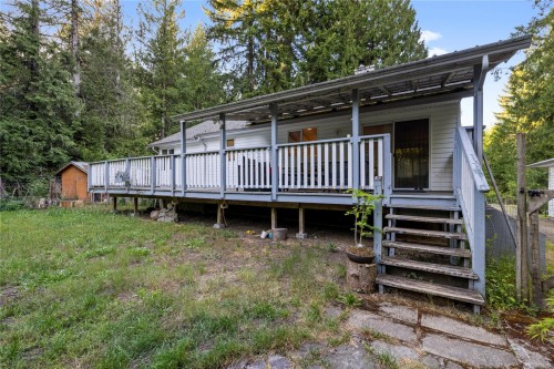 1352 Englishman River Rd, Errington, BC 