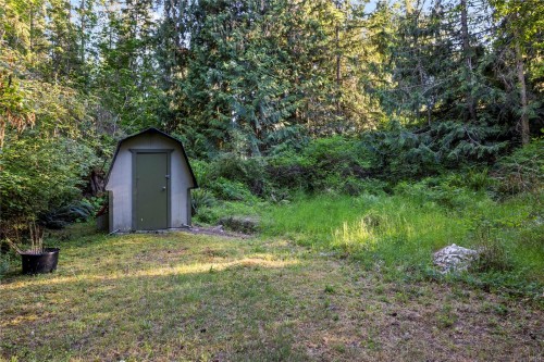1352 Englishman River Rd, Errington, BC 