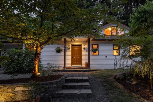 1352 Englishman River Rd, Errington, BC 