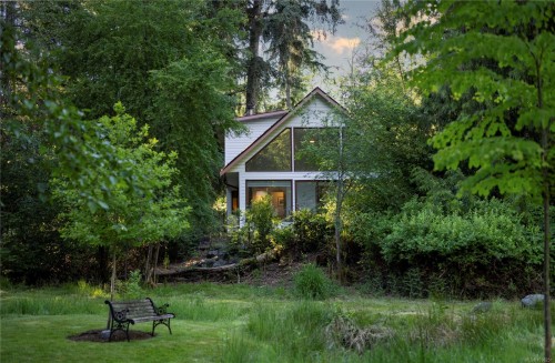1352 Englishman River Rd, Errington, BC 