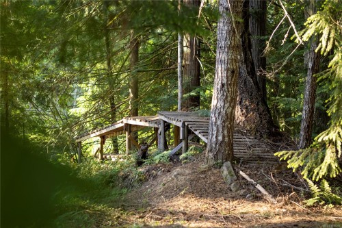 1352 Englishman River Rd, Errington, BC 