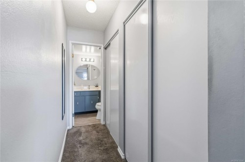 #203-1665 Oak Bay Ave, Victoria, BC - Indoor
