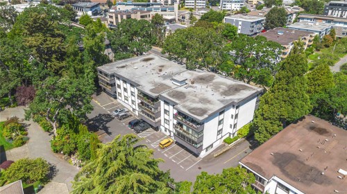#203-1665 Oak Bay Ave, Victoria, BC - Outdoor With View
