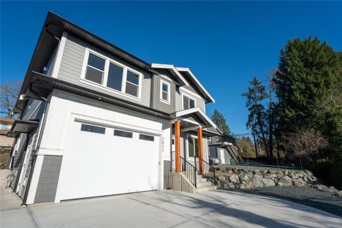 2021 Oakhill Pl, Duncan, BC 