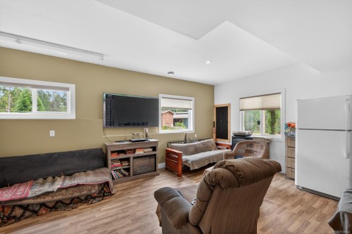 5160 Cowichan Lake Rd, Duncan, BC 