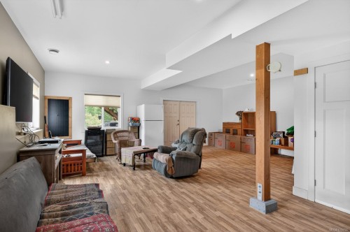 5160 Cowichan Lake Rd, Duncan, BC 