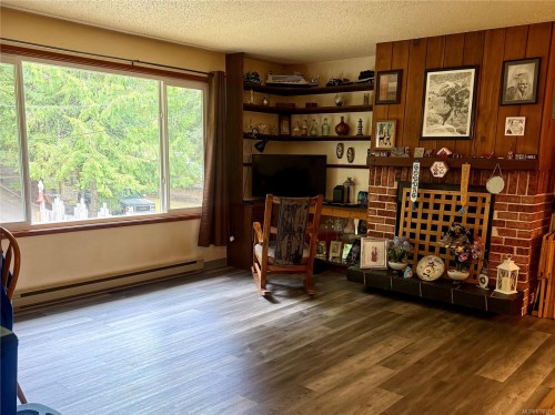 22 Savoy Rd, Lake Cowichan, BC 