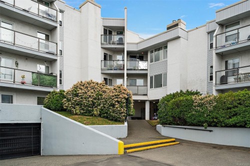 #211-290 Regina Ave, Saanich, BC - Outdoor With Balcony