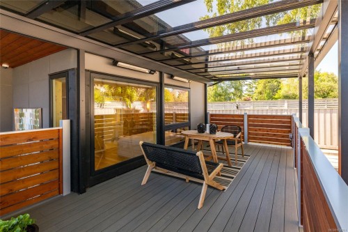 330 Irving Rd, Victoria, BC 